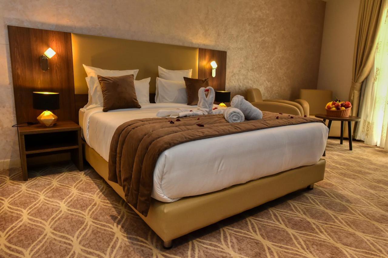 Mf Hotel Oran Bir El Djir Kültér fotó