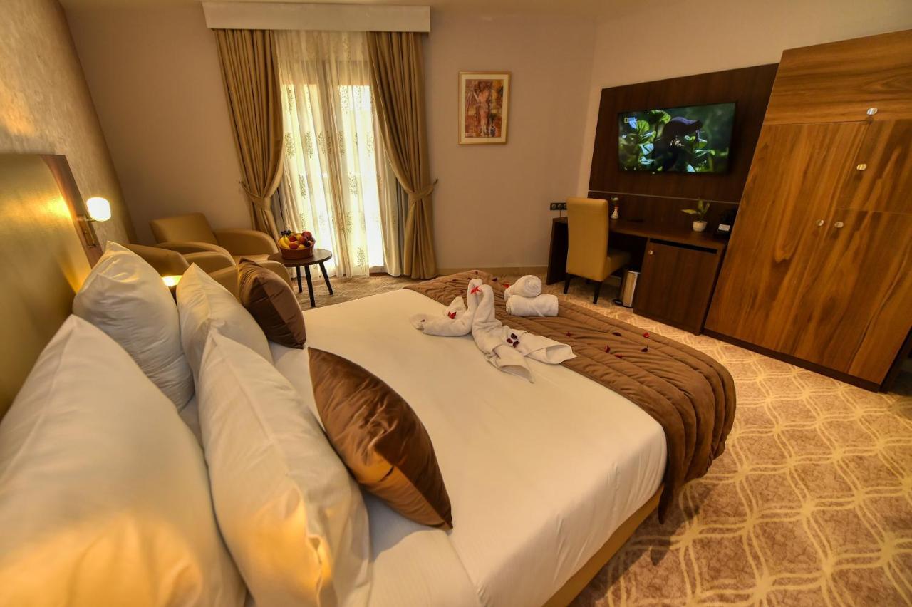 Mf Hotel Oran Bir El Djir Kültér fotó
