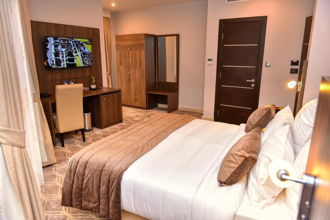 Mf Hotel Oran Bir El Djir Kültér fotó